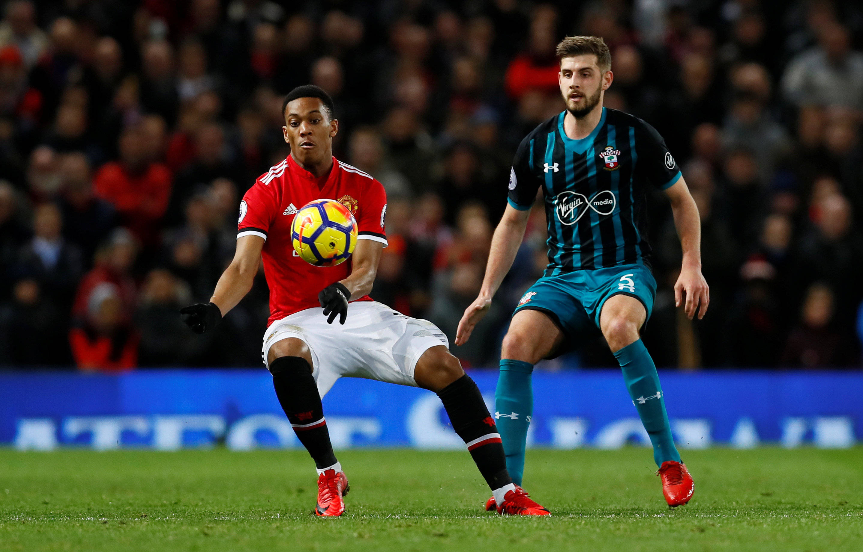 到队友的传 到队友的传